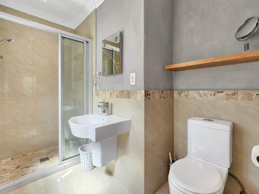 3 Bedroom Property for Sale in Waves Edge Western Cape